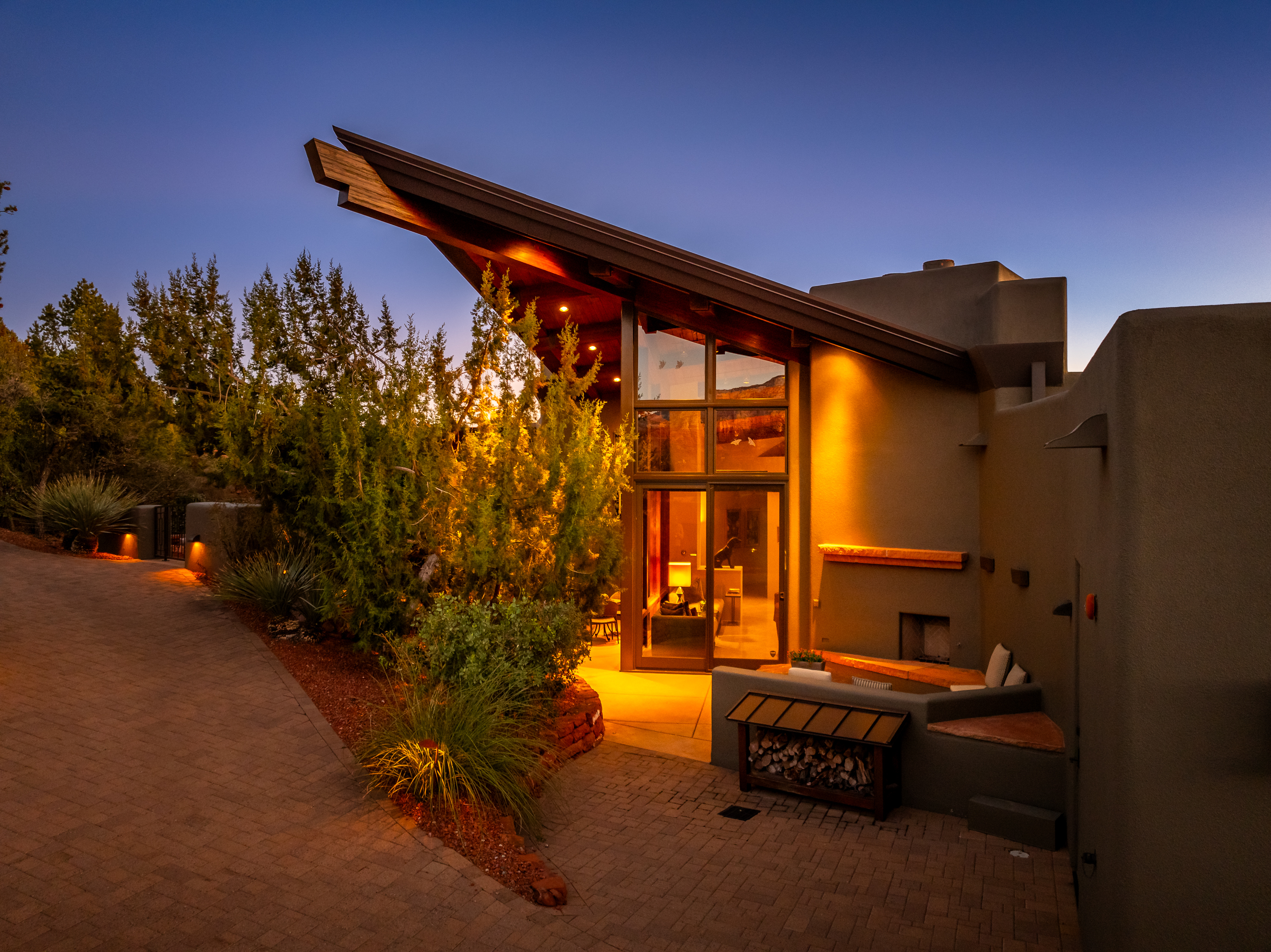 255 Desert Holly