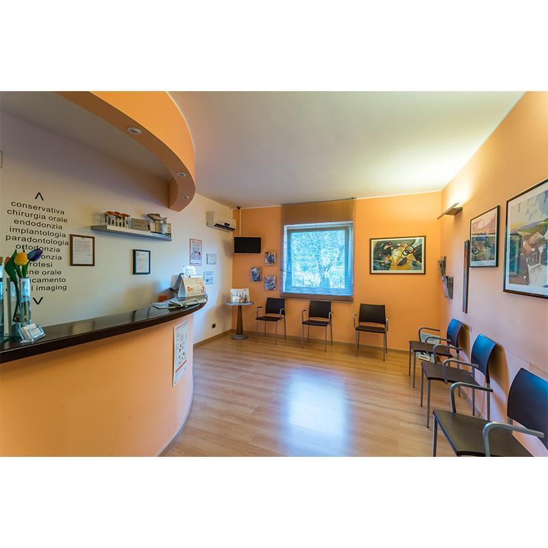 Images Studio dentistico Dott. Salerno Rosario Dario