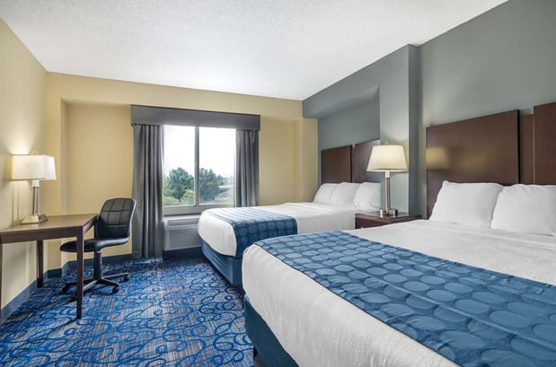 Images Best Western Plus Waynesboro Inn & Suites Conference Center