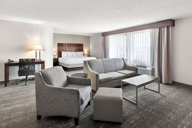 Images Best Western Luxbury Inn Fort Wayne