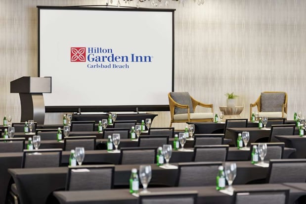 Images Hilton Garden Inn Carlsbad Beach