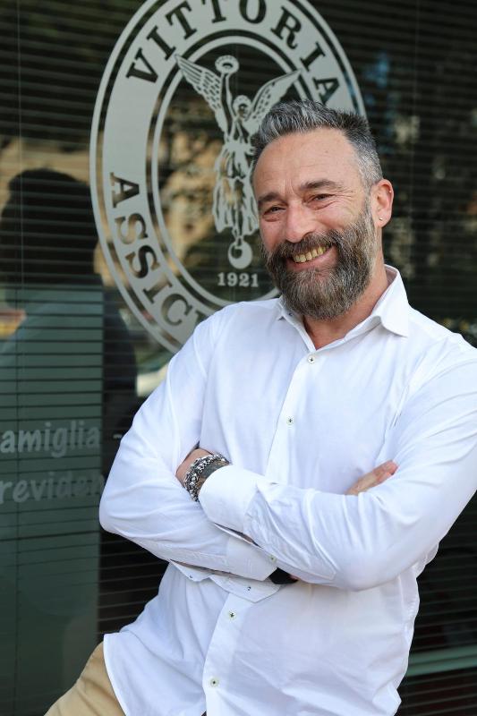 Images Giovanni Simonetti Agente Vittoria Assicurazione
