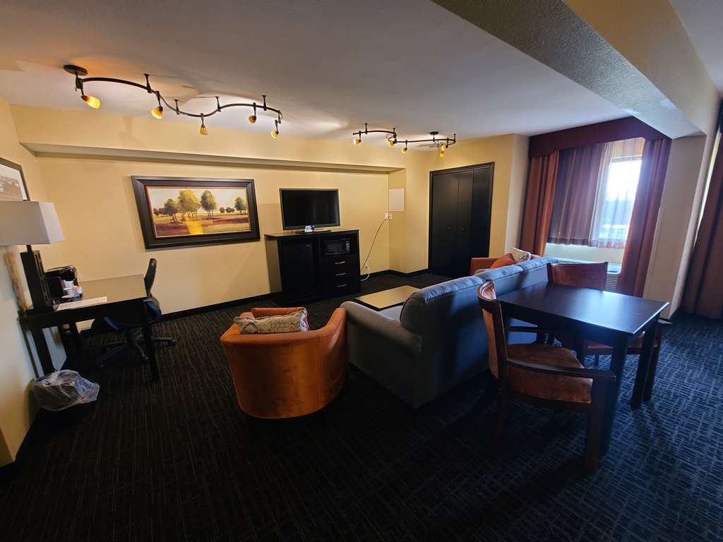 Queen Suite