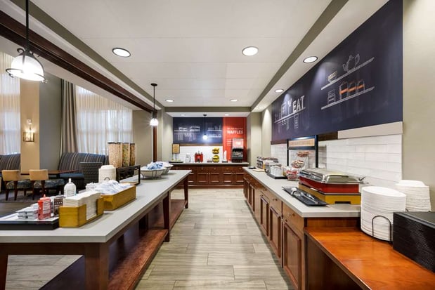 Images Hampton Inn & Suites Fredericksburg-at Celebrate Virginia