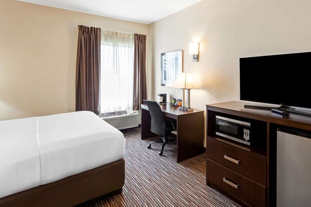 Images SureStay by Best Western Grayson