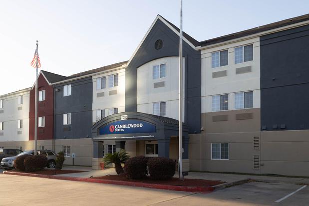 Images Candlewood Suites Houston Westchase - Westheimer by IHG