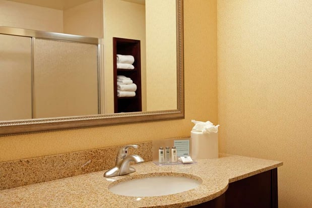 Images Hampton Inn & Suites Indianapolis-Airport