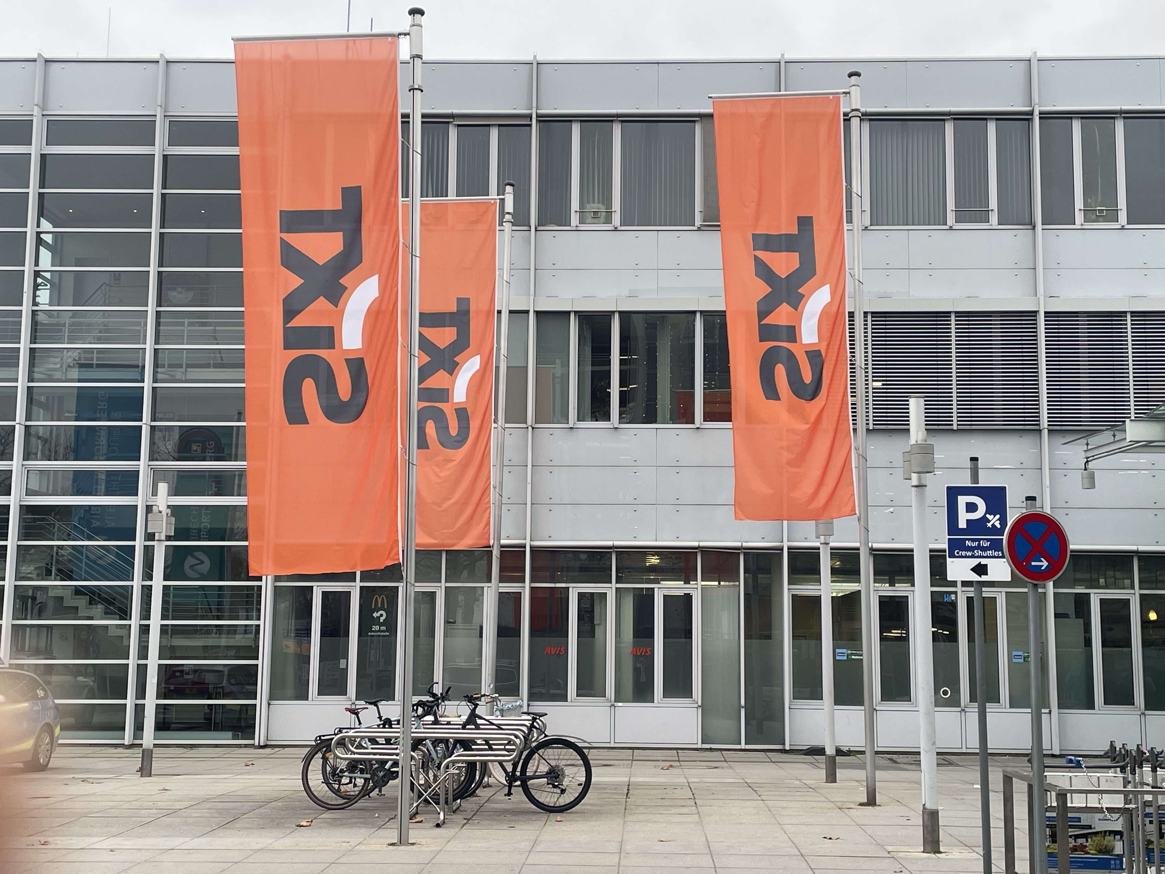 SIXT Autovermietung Nürnberg Flughafen, Flughafenstr./Mietwagenzentrum in Nürnberg