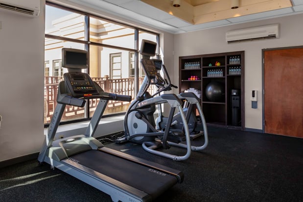 Images Holiday Inn Boston-Dedham Htl & Conf Ctr by IHG