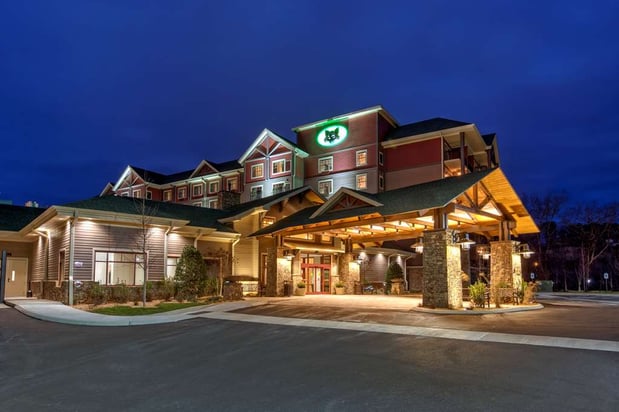 Images Black Fox Lodge Pigeon Forge, Tapestry Collection by Hilton