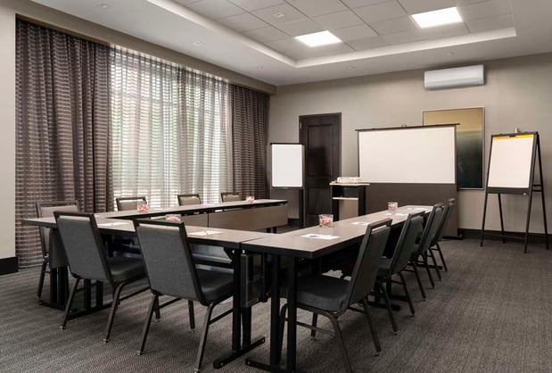 Images Hampton Inn & Suites Worcester