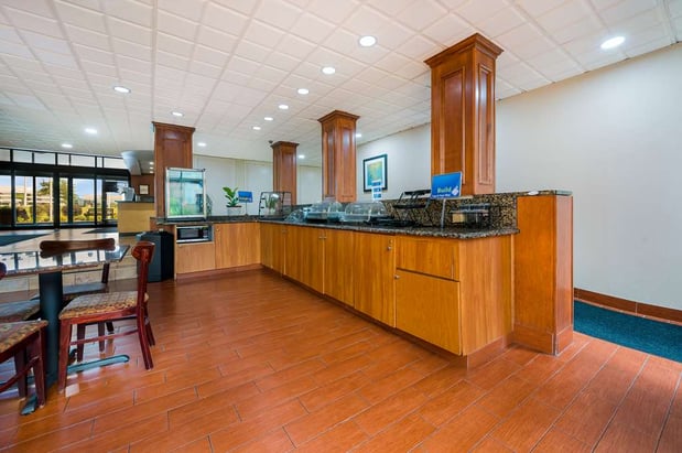 Images Best Western Detroit Livonia