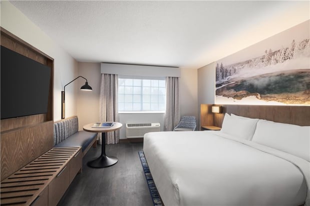 Images Starlite Yellowstone, Tapestry Collection by Hilton