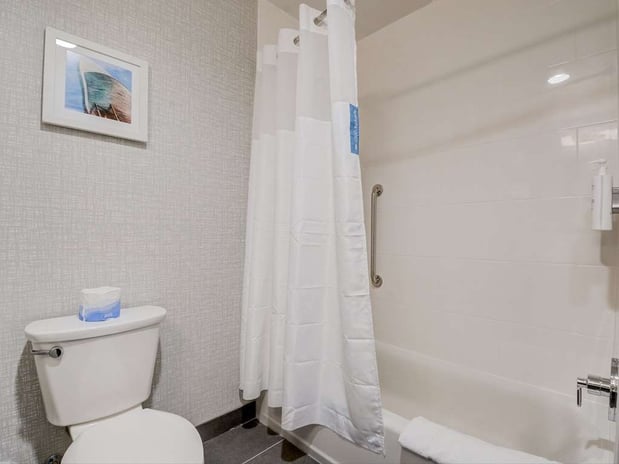 Images Hampton Inn and Suites Williamstown Ark Encounter