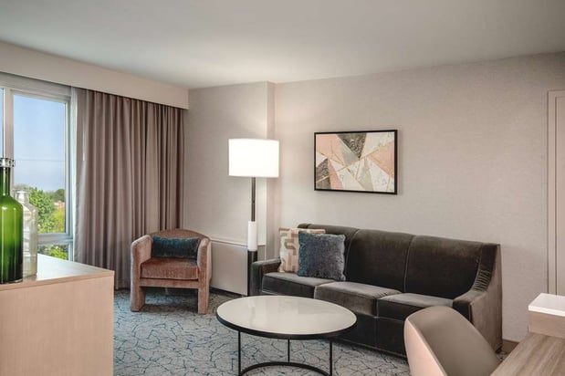Images DoubleTree by Hilton Hotel Chicago - North Shore Conference Center