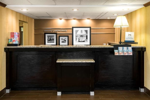 Images Hampton Inn Parkersburg-Mineral Wells