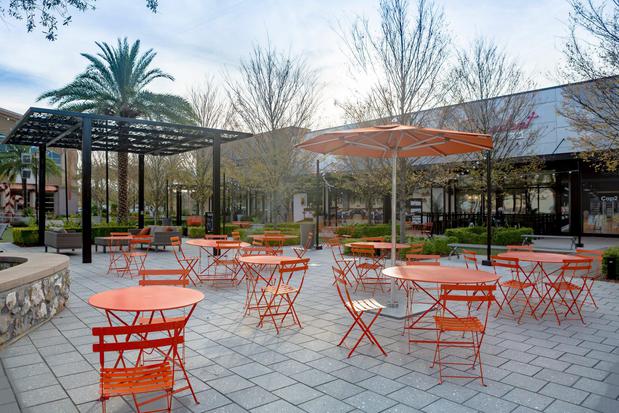 Images Hotel Indigo Gainesville-Celebration Pointe by IHG