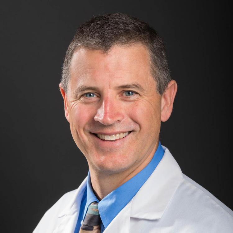 Dr. Robert L Mcnamara, MD