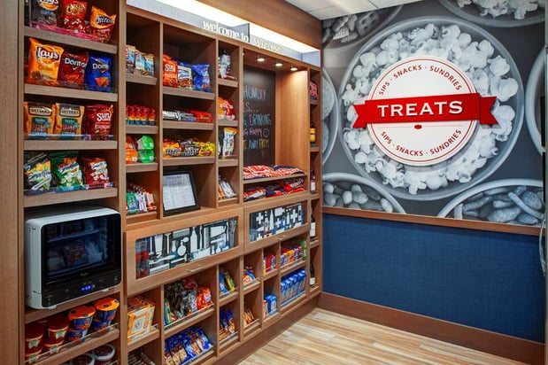 Images Hampton Inn & Suites Syracuse North Airport Area