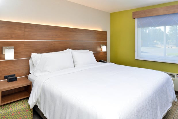 Images Holiday Inn Express Santa Rosa North by IHG
