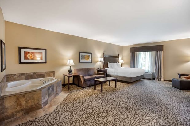 Images Best Western Plus Intercourse Village Inn & Suites