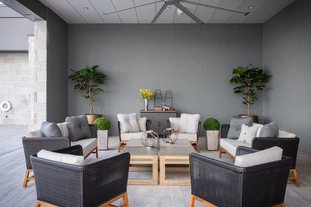 Images Holiday Inn & Suites Nashville Downtown - Broadway by IHG