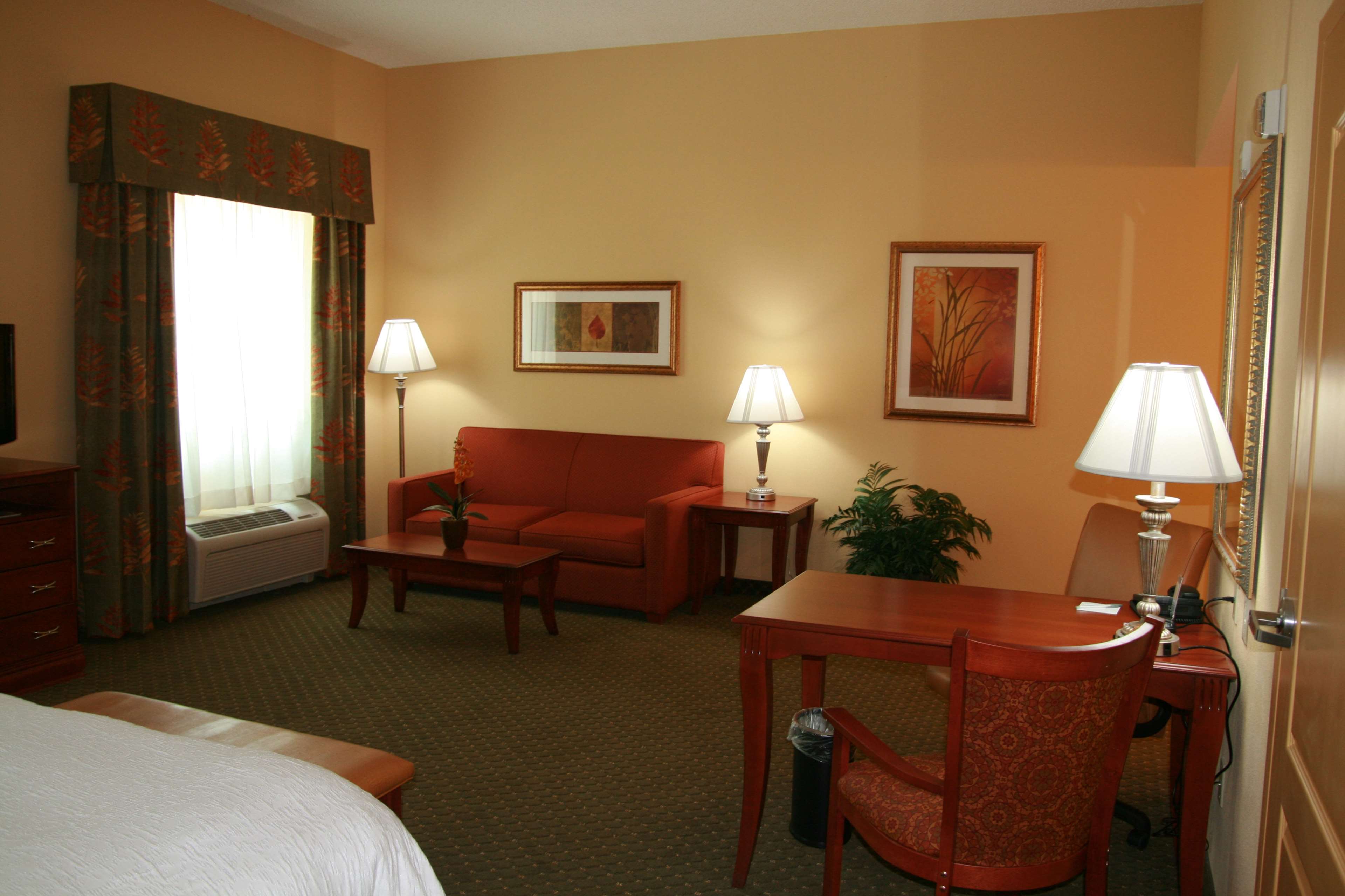 Guest room