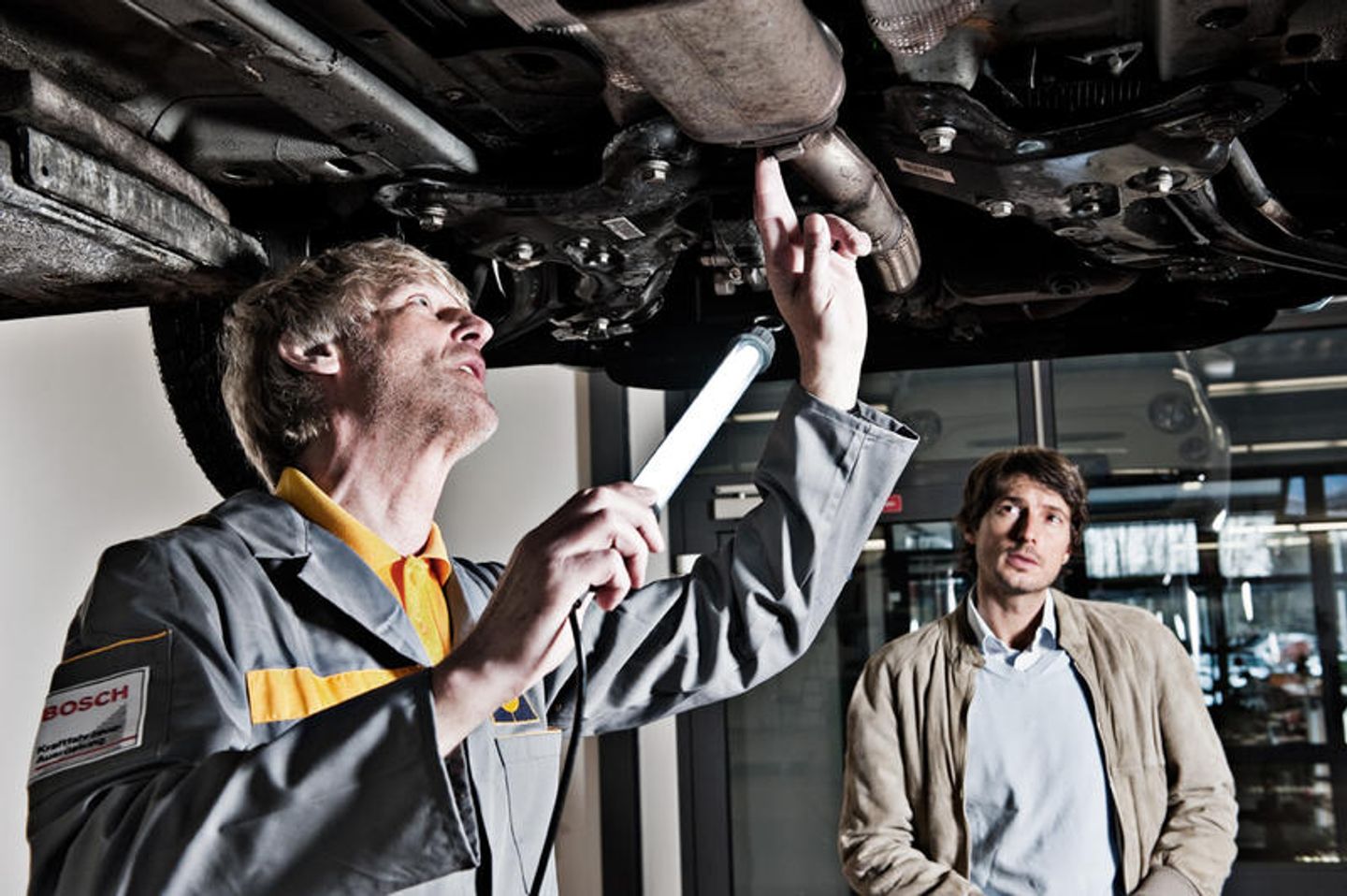 Auto Mandlik GmbH, Kiefenholz 15 b in Wörth/Donau