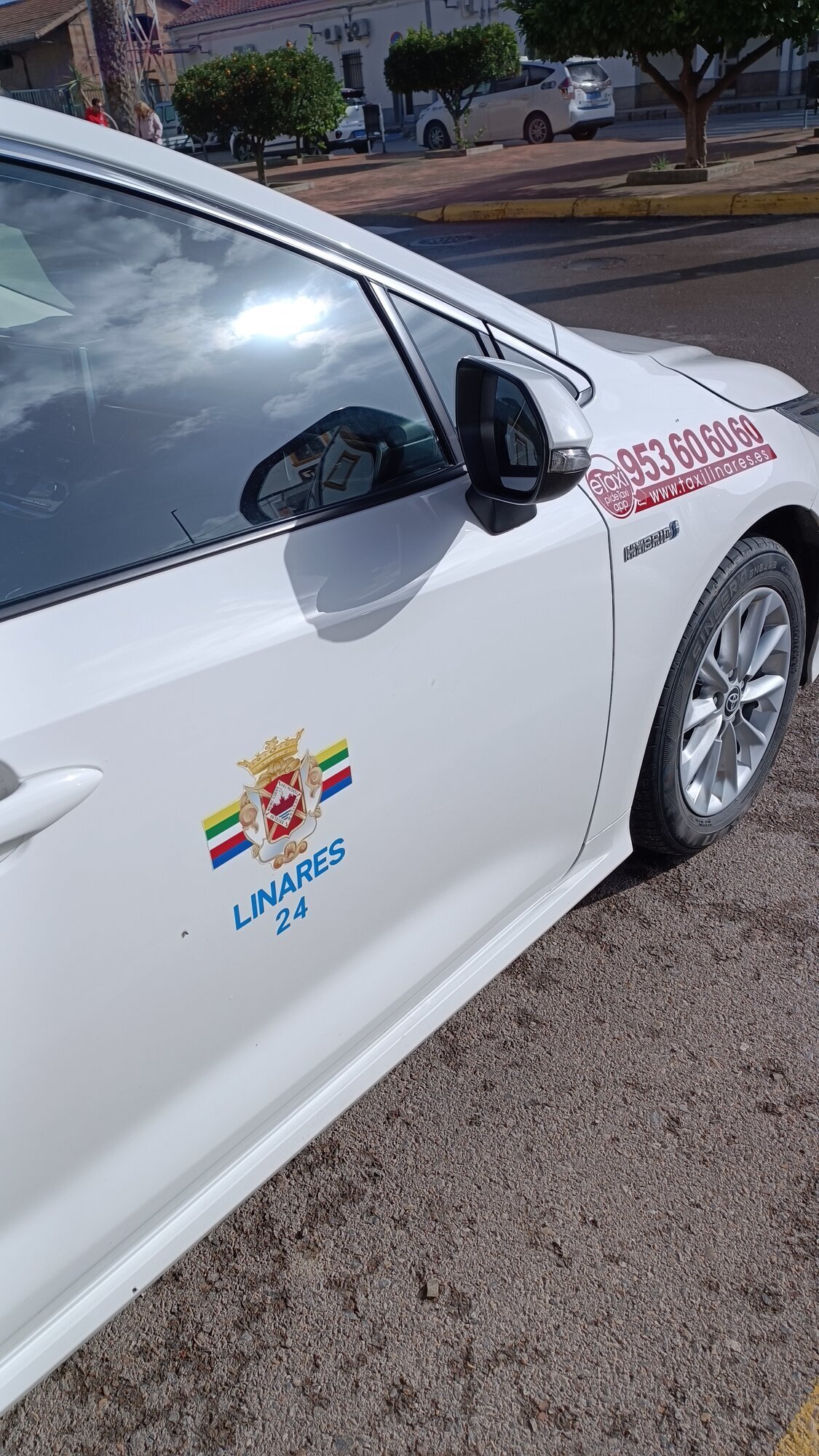 Images Taxi Linares 24