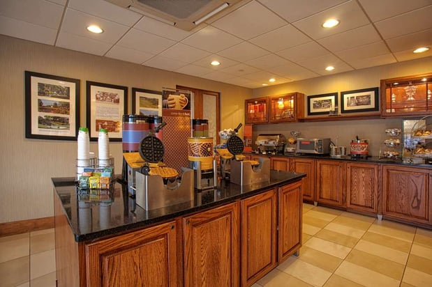 Images Hampton Inn Wheeling