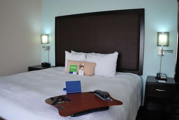 Images Hampton Inn & Suites Nashville @ Opryland