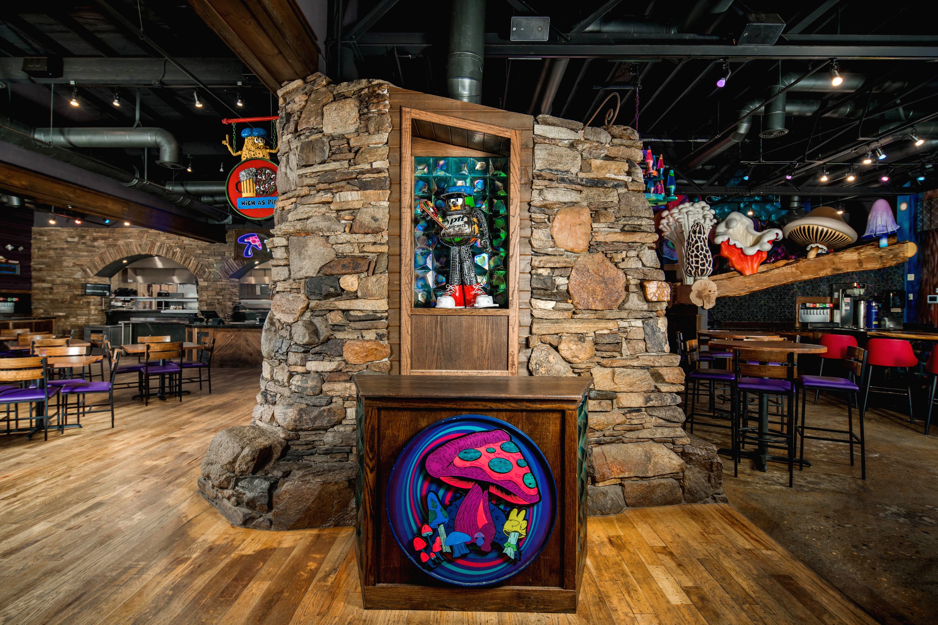 mellow mushroom boone dining room/host stand