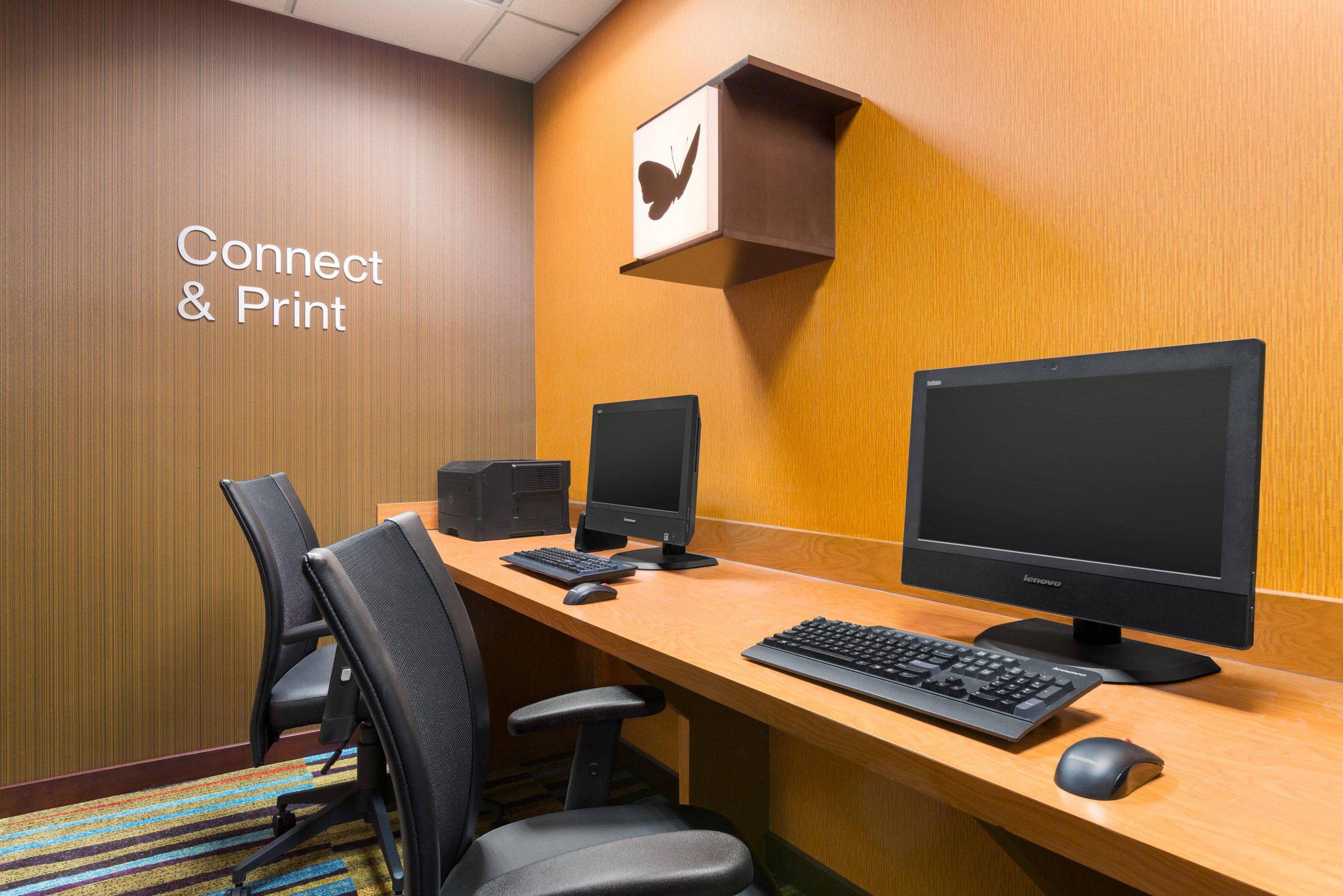 Fairfield Inn & Suites by Marriott Houston North/Cypress Station Photo