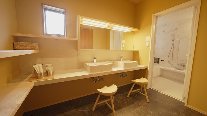 Images 家族想ホールリアン堀江はなれ