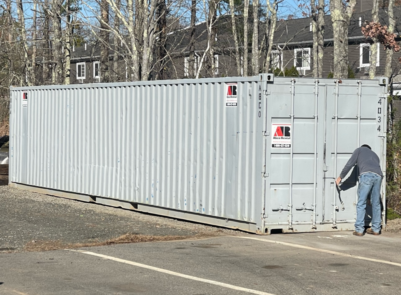 40’ storage container sold and delivered to Moody’a Collision York ME
Sold a used 40’ storage contai 