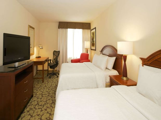 Images Hilton Garden Inn Virginia Beach Town Center