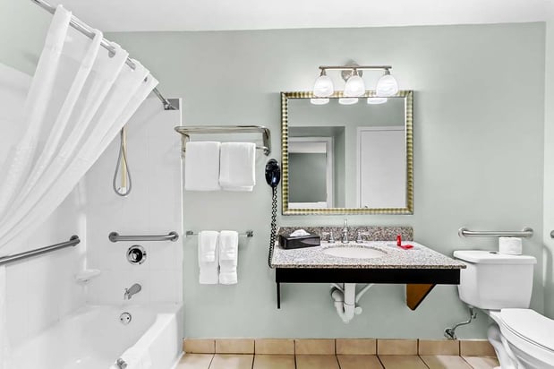 Images SureStay Studio by Best Western Pensacola