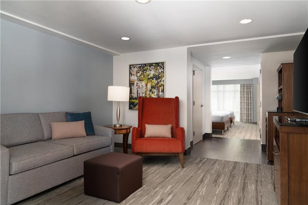 Images Hilton Garden Inn Charleston Waterfront/Downtown