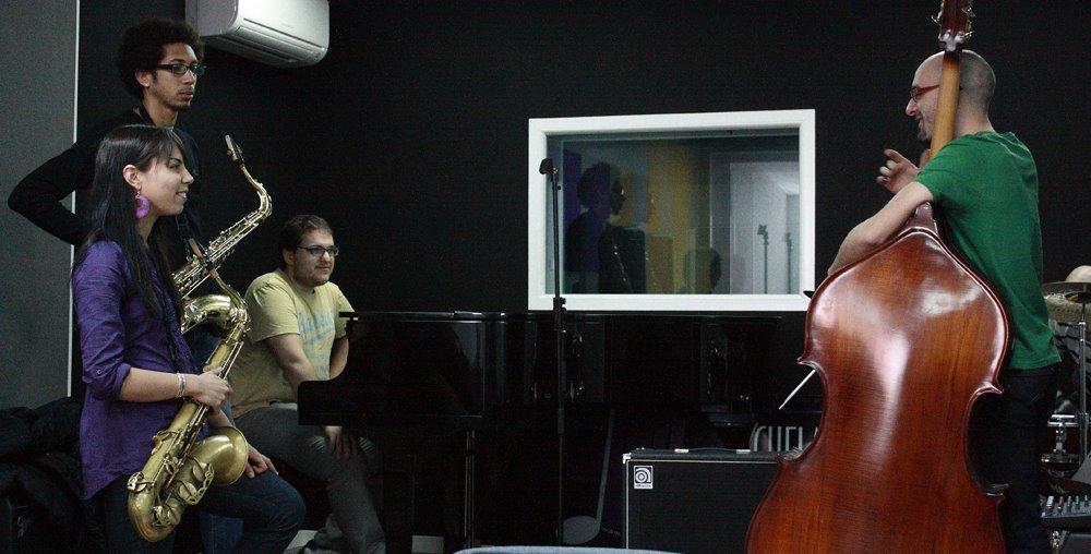 Images Esmuva: Escuela De Música