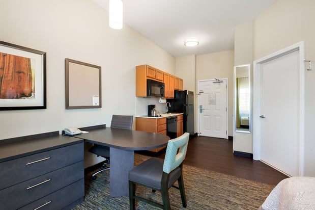 Images Candlewood Suites Medford by IHG