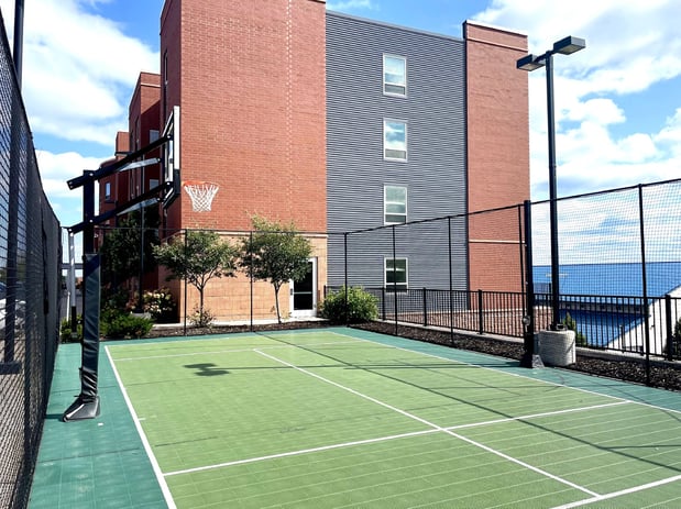 Images Staybridge Suites Marquette by IHG