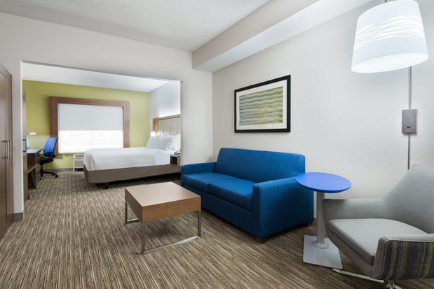 Images Holiday Inn Express & Suites Columbus Airport East by IHG