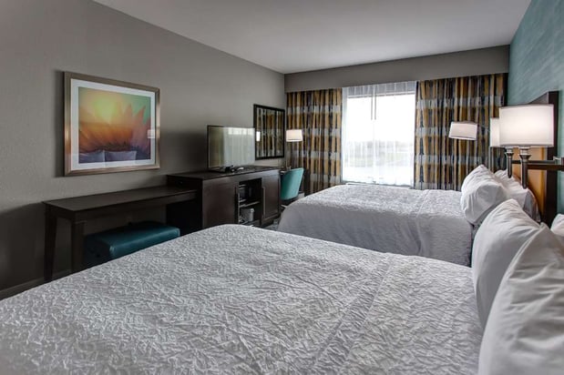 Images Hampton Inn & Suites Wichita/Airport