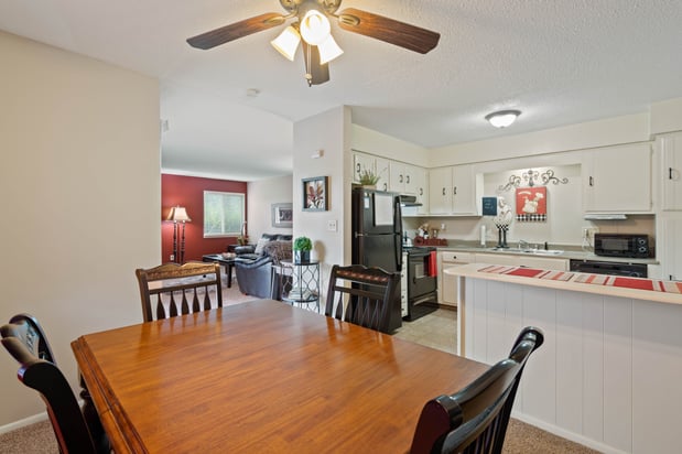 Images The Oaks at Prairie View