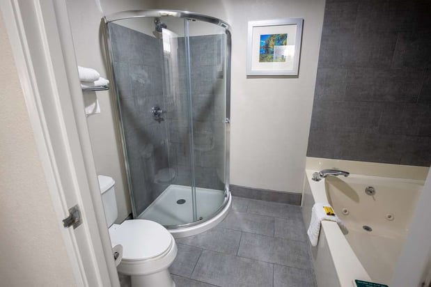 Images Best Western Plus Vermilion River Inn & Suites