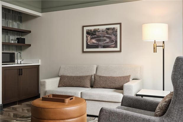 Images Tryon Riverfront Inn New Bern, Tapestry Collection by Hilton