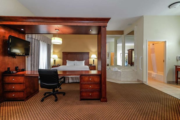 Images Hampton Inn & Suites Detroit/Chesterfield Township