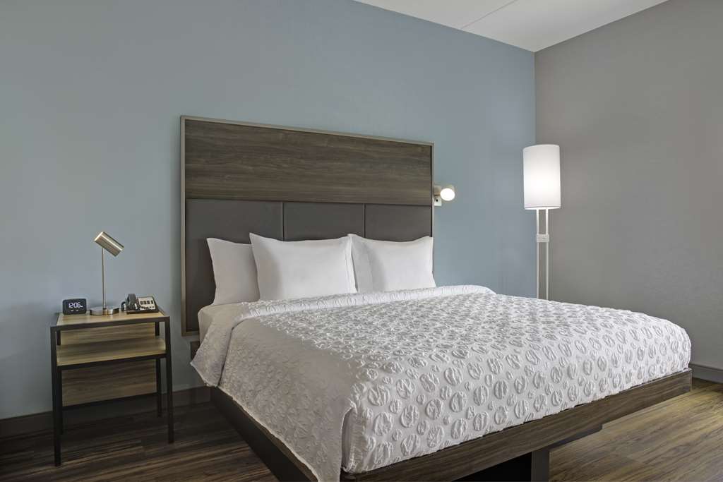 Images Tru by Hilton Toronto Airport West