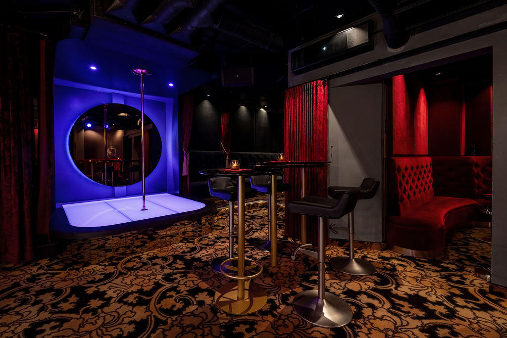 Bilder RED LIPS | Strip Club | Cabaret | Night Club