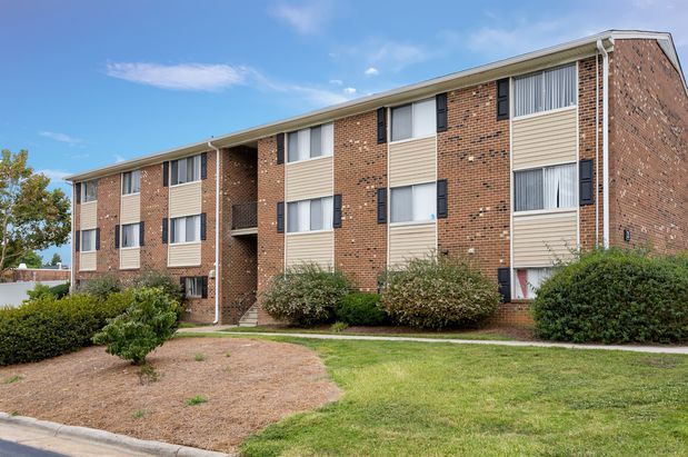 Images Duke Manor Apartments